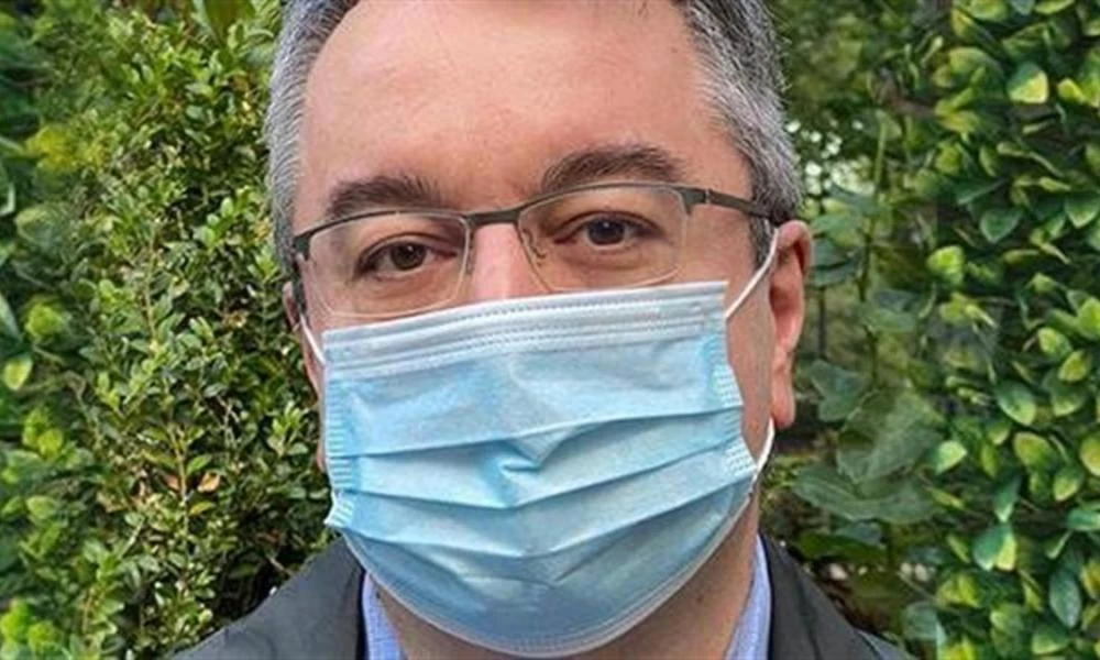 Μόσιαλος: Μικρή πιθανότητα μυοκαρδίτιδας μετά από δόση mRNA εμβολίου